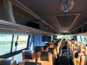协旅大巴车54座